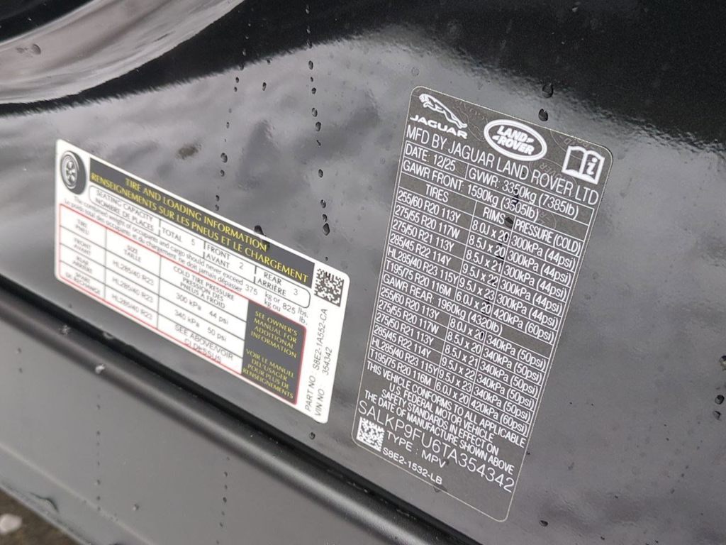 Thumbnail: 2026 Land Rover Range Rover - 37