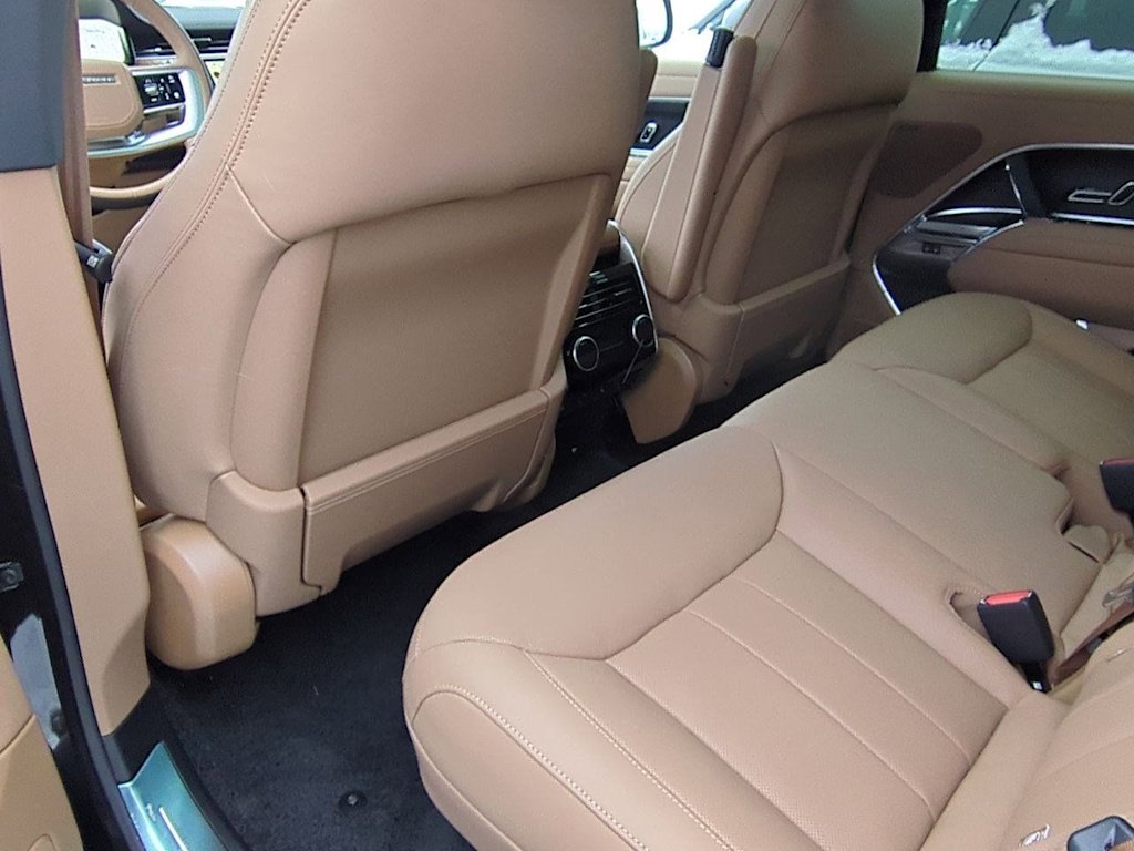 Thumbnail: 2026 Land Rover Range Rover - 12