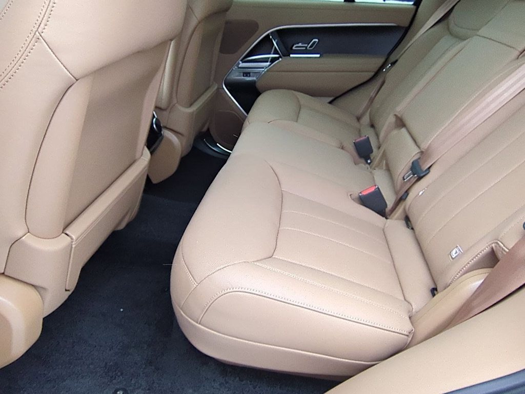 Thumbnail: 2026 Land Rover Range Rover - 25