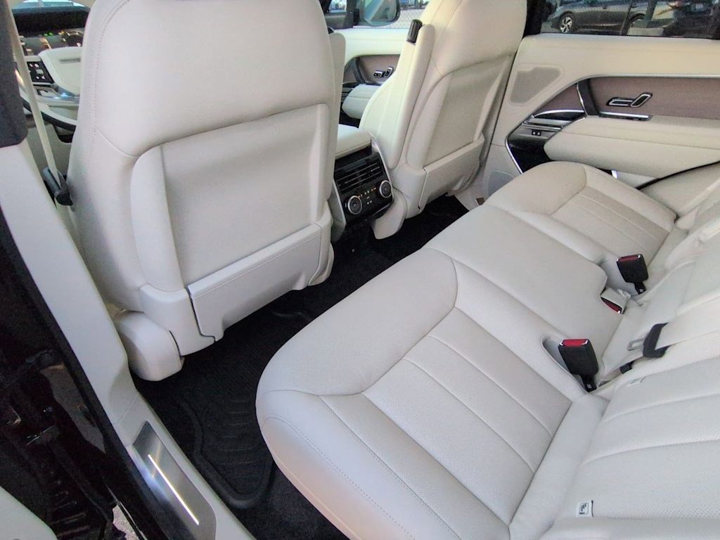 Thumbnail: 2026 Land Rover Range Rover - 12