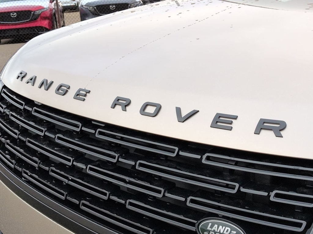 Thumbnail: 2026 Land Rover Range Rover - 23