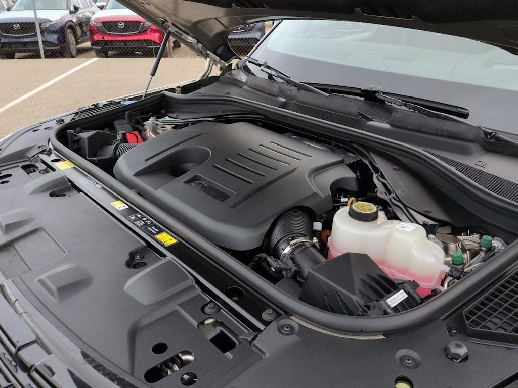 Thumbnail: 2026 Land Rover Range Rover - 9