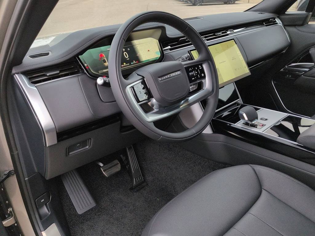 Thumbnail: 2026 Land Rover Range Rover - 2