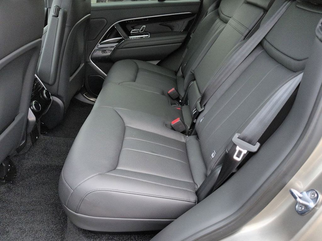 Thumbnail: 2026 Land Rover Range Rover - 26