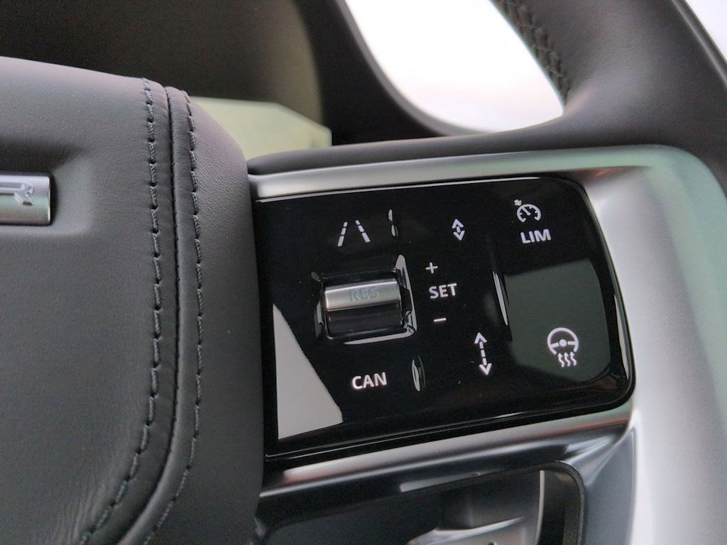 Thumbnail: 2026 Land Rover Range Rover - 30