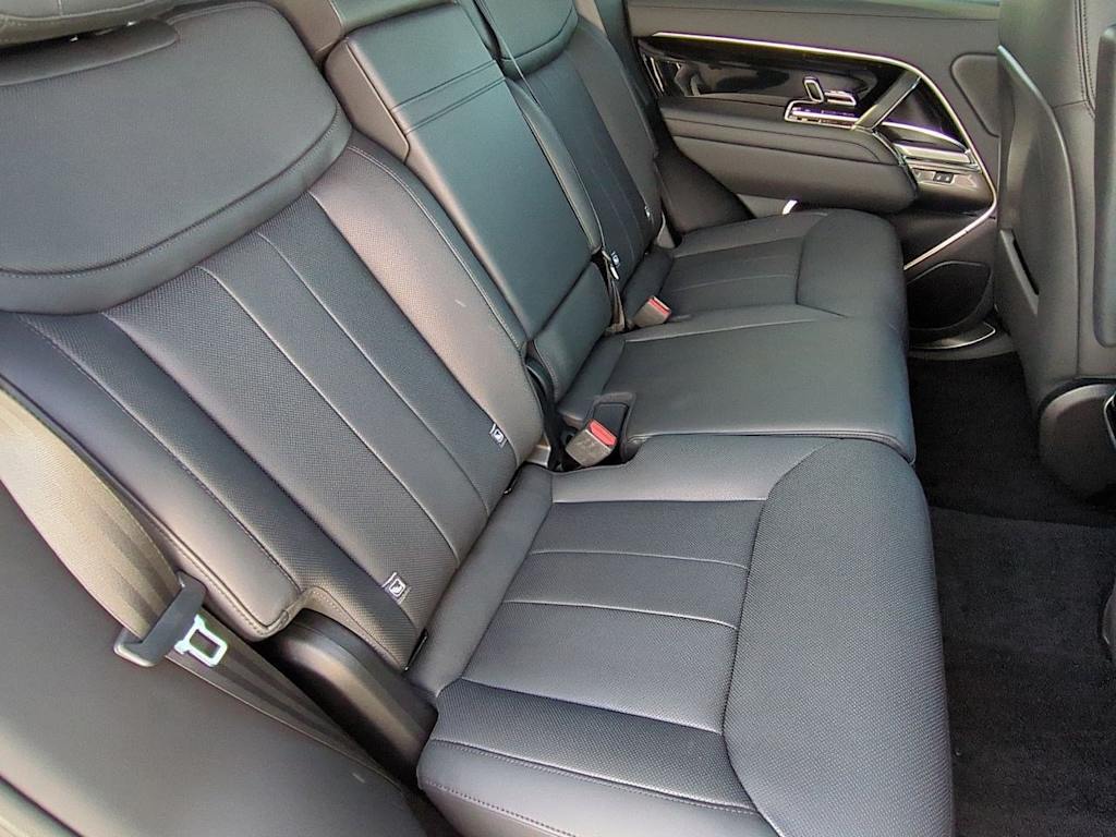 Thumbnail: 2024 Land Rover Range Rover - 26