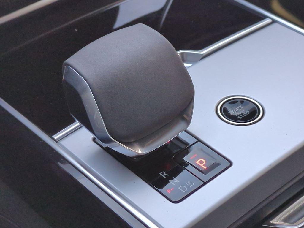 Thumbnail: 2024 Land Rover Range Rover - 13