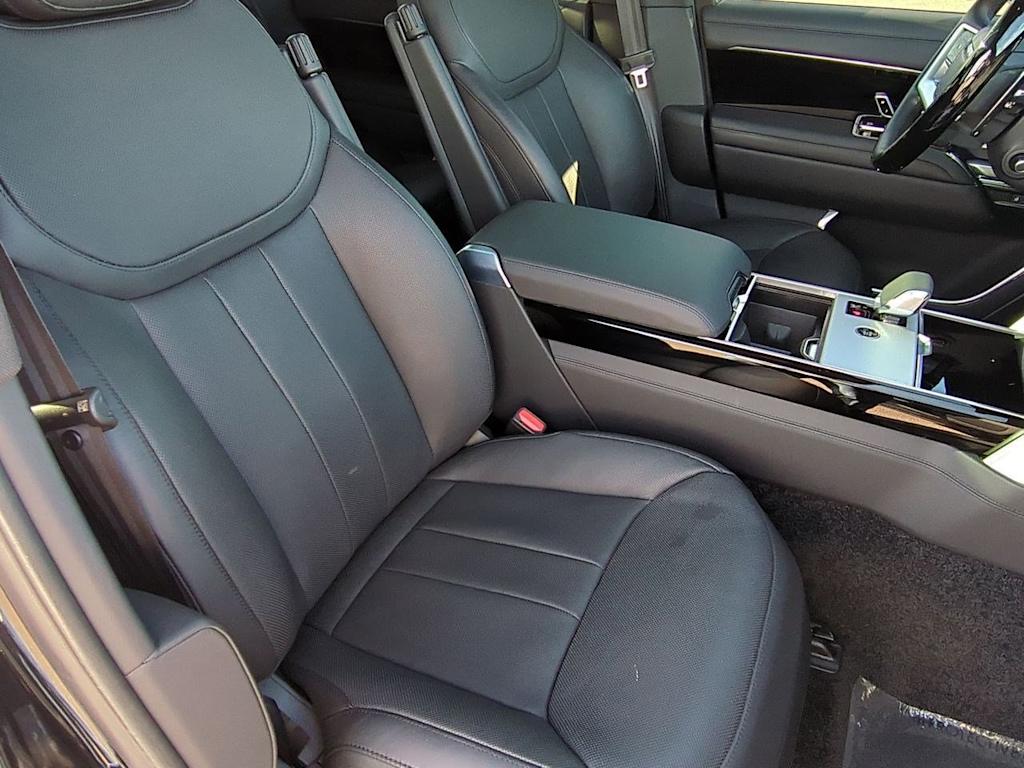 Thumbnail: 2024 Land Rover Range Rover - 28