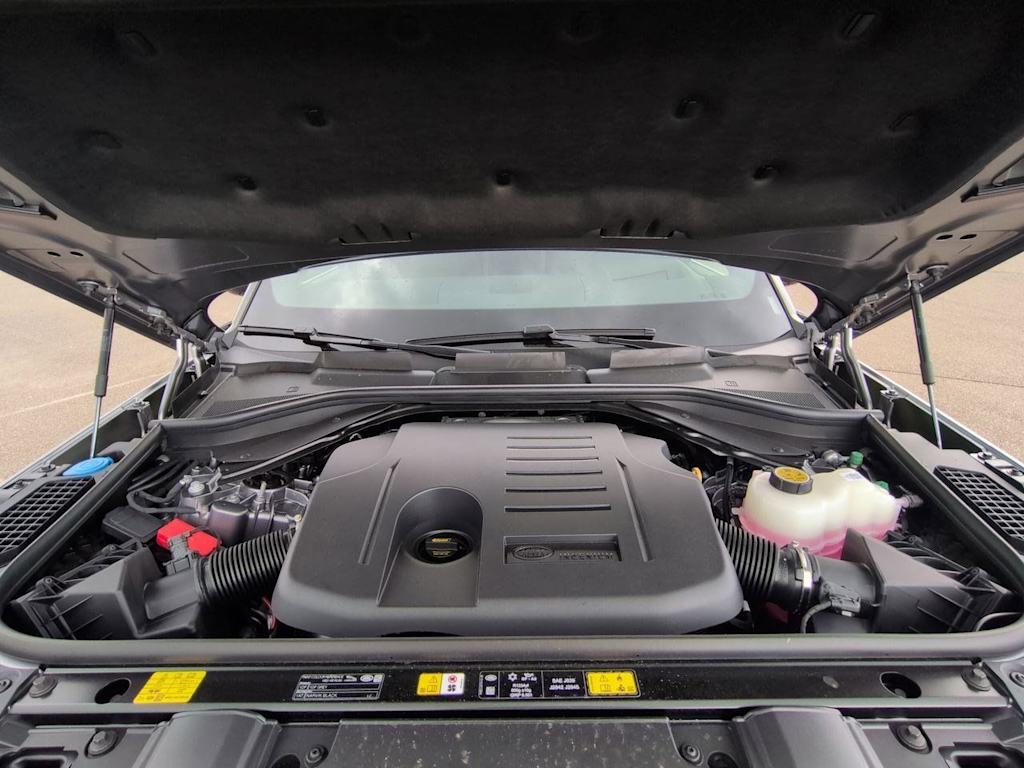 Thumbnail: 2026 Land Rover Range Rover - 9