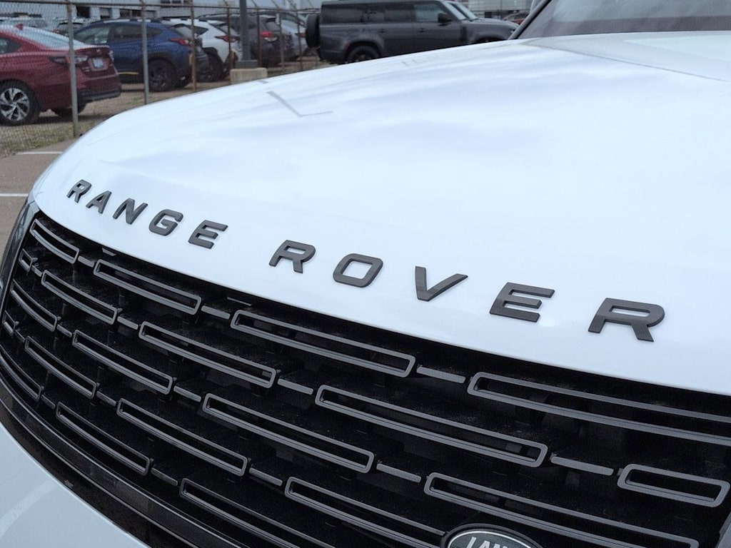 Thumbnail: 2026 Land Rover Range Rover - 24