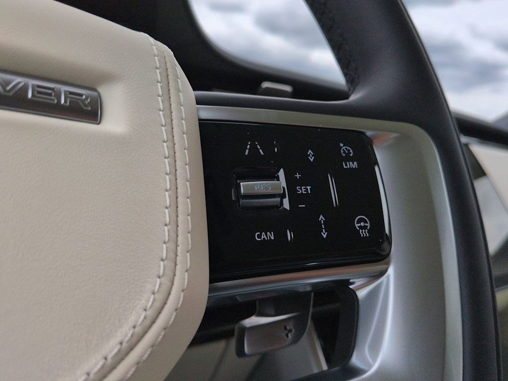 Thumbnail: 2026 Land Rover Range Rover - 30