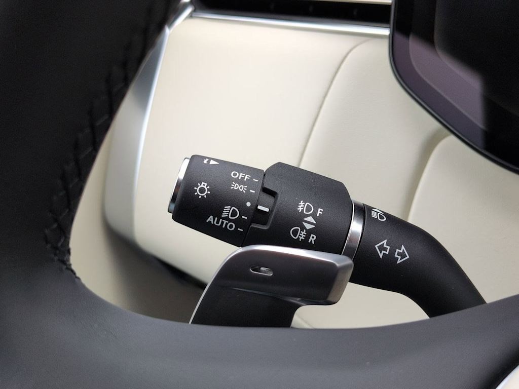 Thumbnail: 2026 Land Rover Range Rover - 18