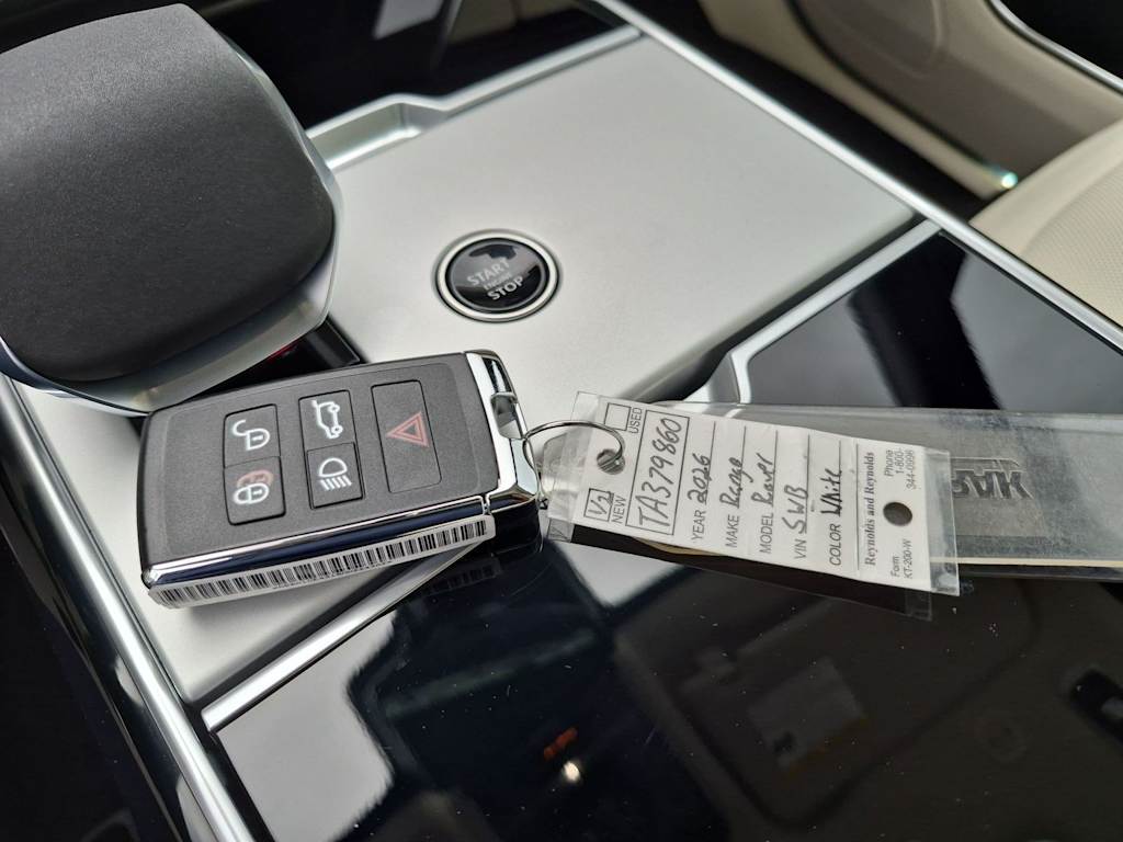 Thumbnail: 2026 Land Rover Range Rover - 15