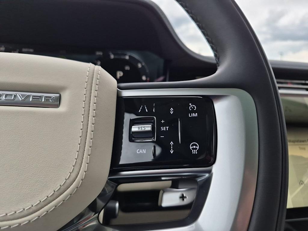 Thumbnail: 2026 Land Rover Range Rover - 31