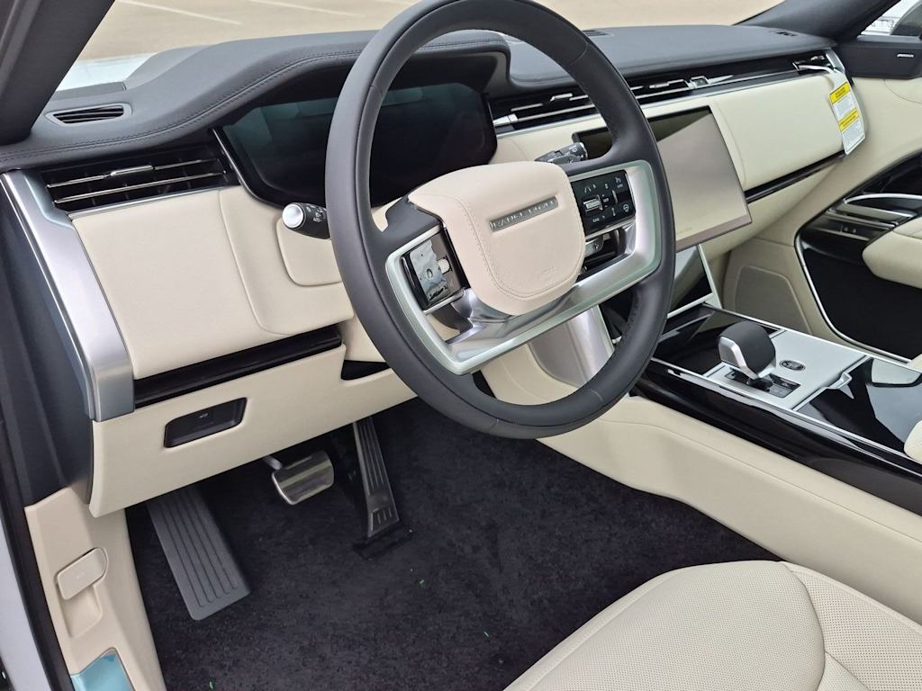 Thumbnail: 2026 Land Rover Range Rover - 2