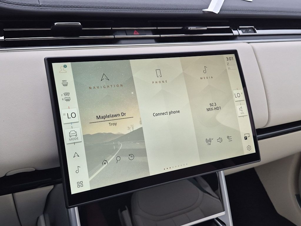 Thumbnail: 2026 Land Rover Range Rover - 16