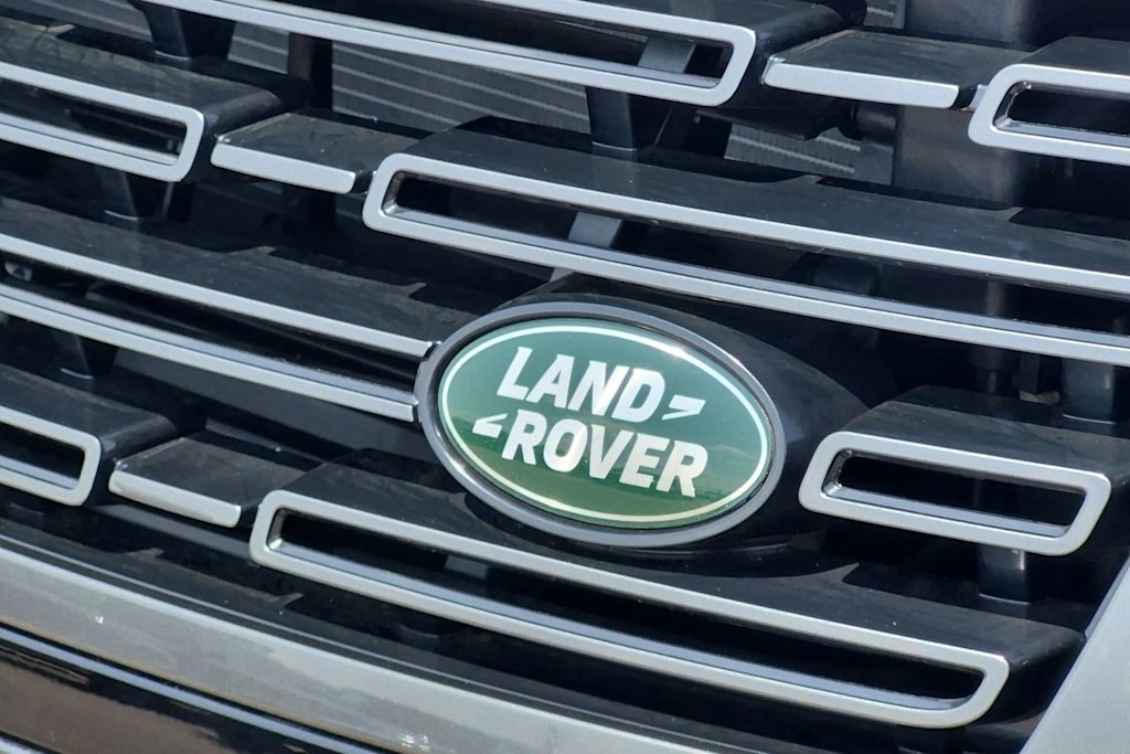 Thumbnail: 2026 Land Rover Range Rover - 23