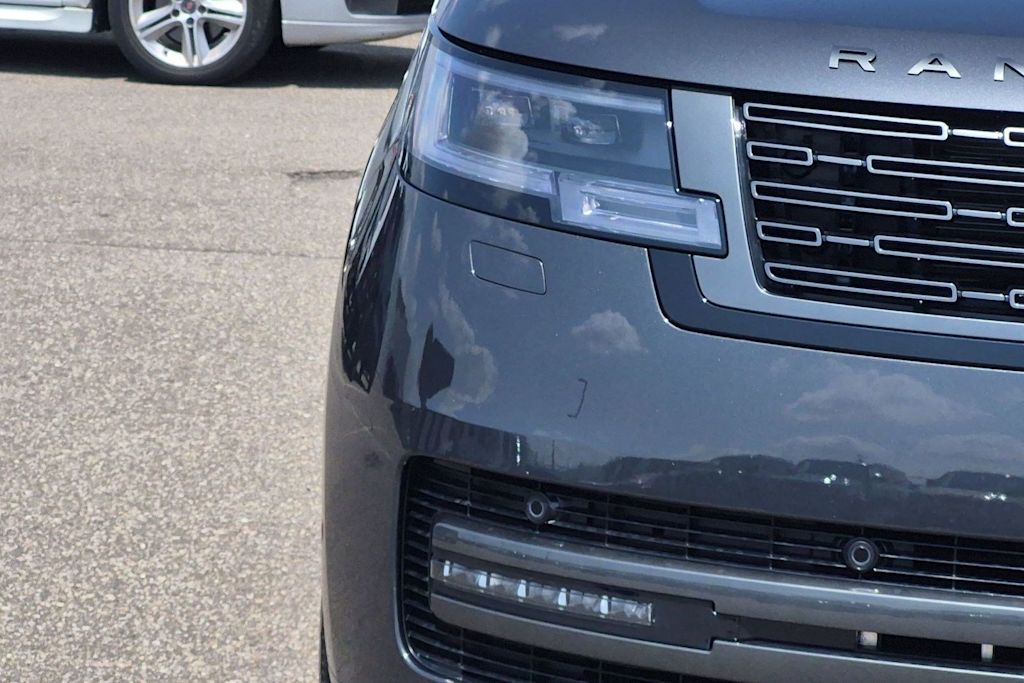 Thumbnail: 2026 Land Rover Range Rover - 6