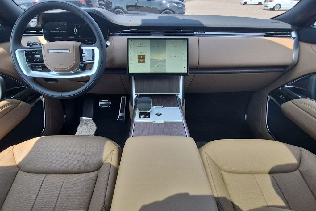 Thumbnail: 2026 Land Rover Range Rover - 9