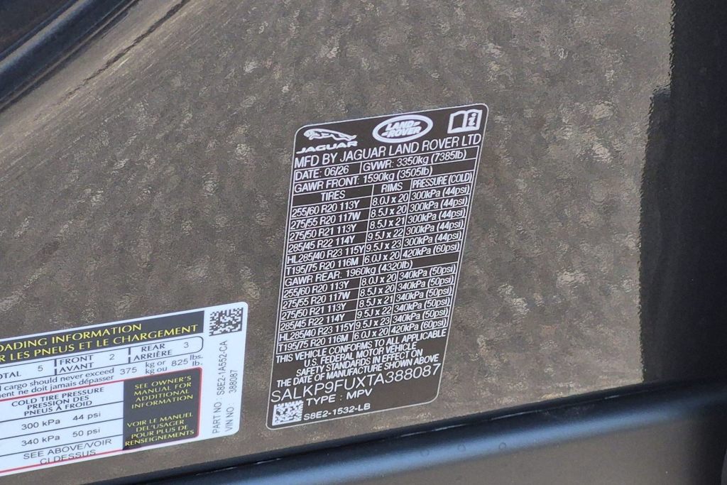 Thumbnail: 2026 Land Rover Range Rover - 18