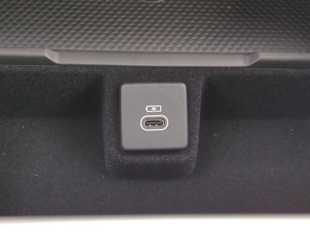 Thumbnail: 2025 Land Rover Range Rover - 35