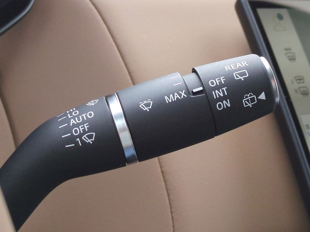 Thumbnail: 2025 Land Rover Range Rover - 30