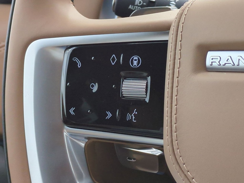 Thumbnail: 2025 Land Rover Range Rover - 28