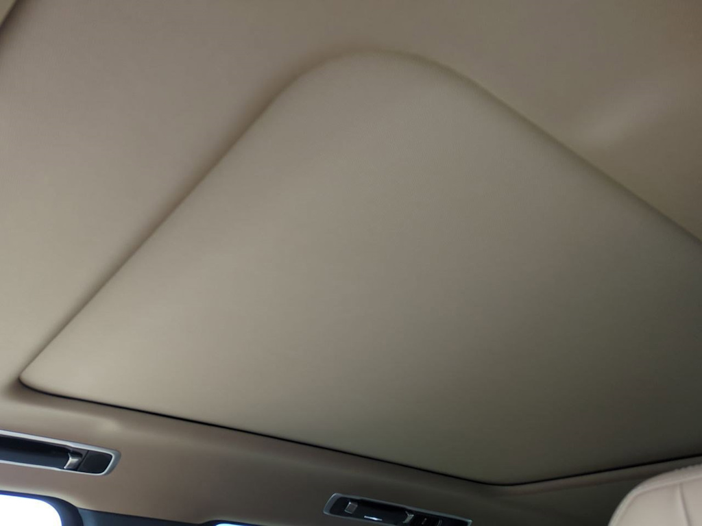 Thumbnail: 2025 Land Rover Range Rover - 24