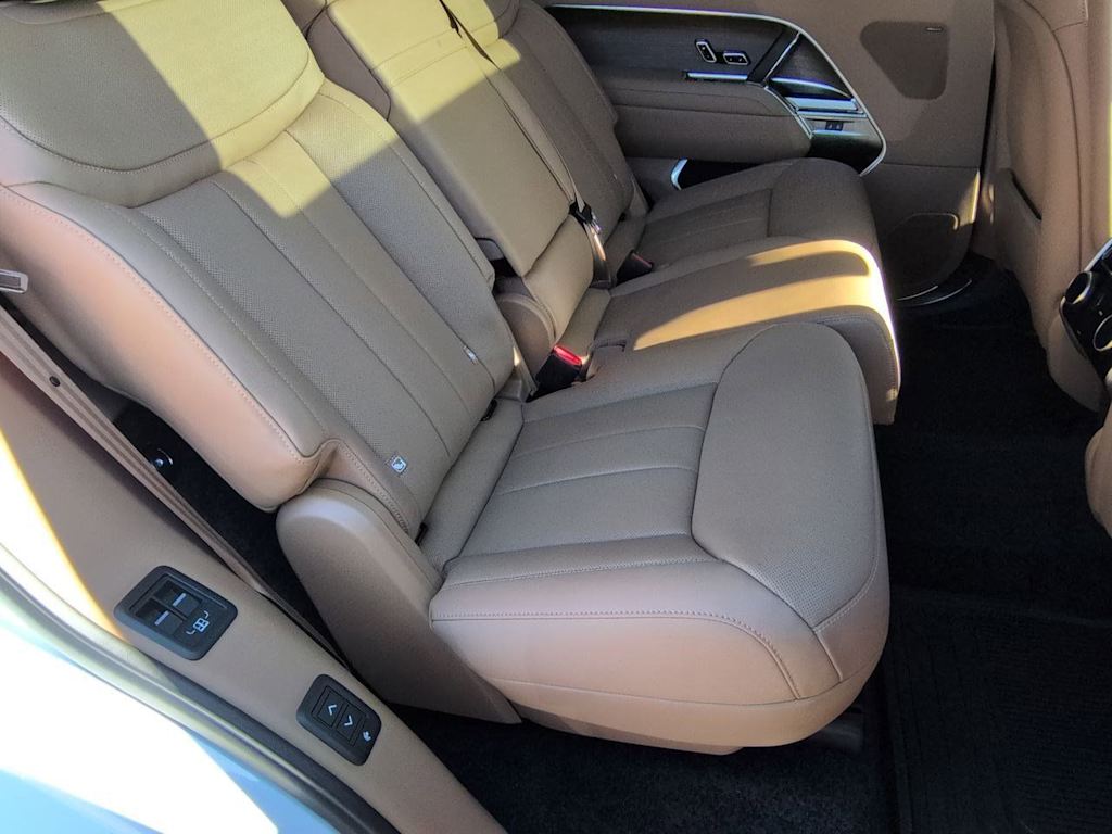 Thumbnail: 2026 Land Rover Range Rover - 11