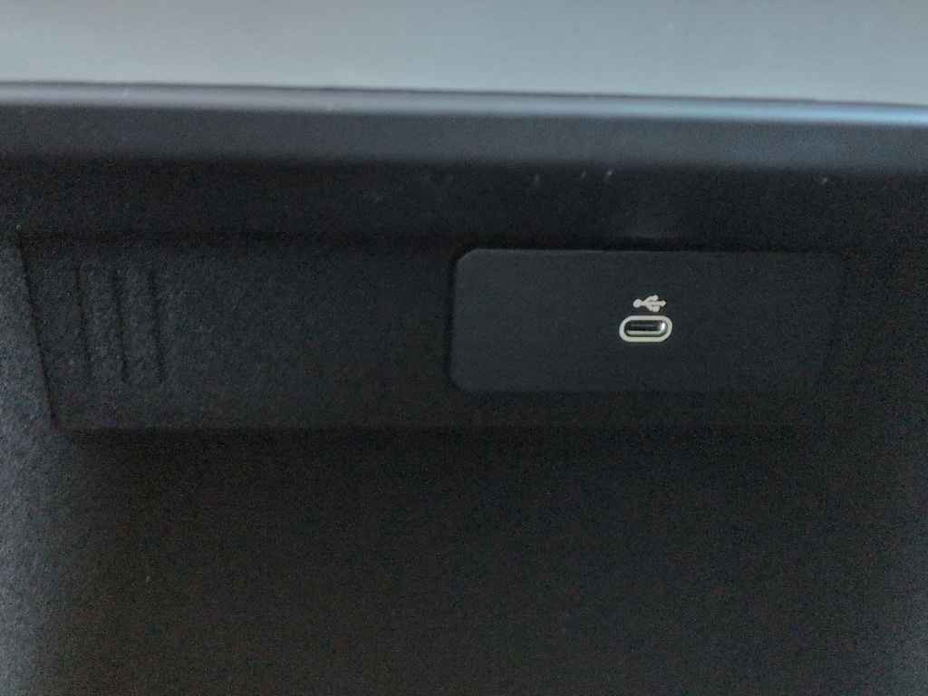 Thumbnail: 2026 Land Rover Range Rover - 37