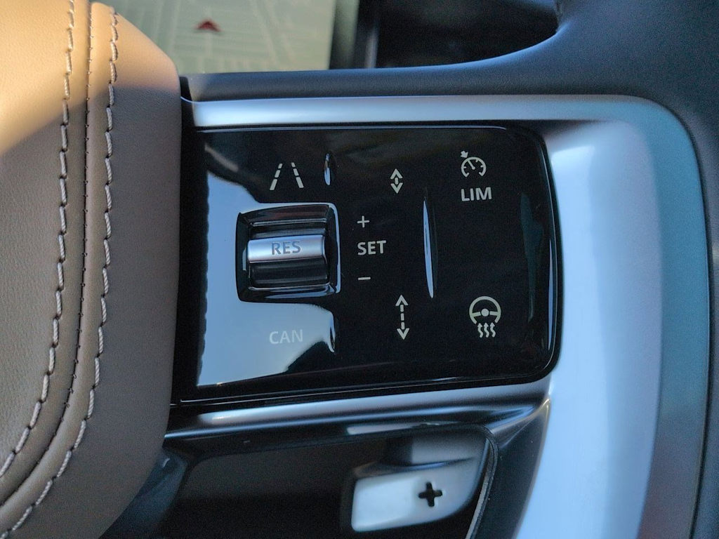 Thumbnail: 2026 Land Rover Range Rover - 31