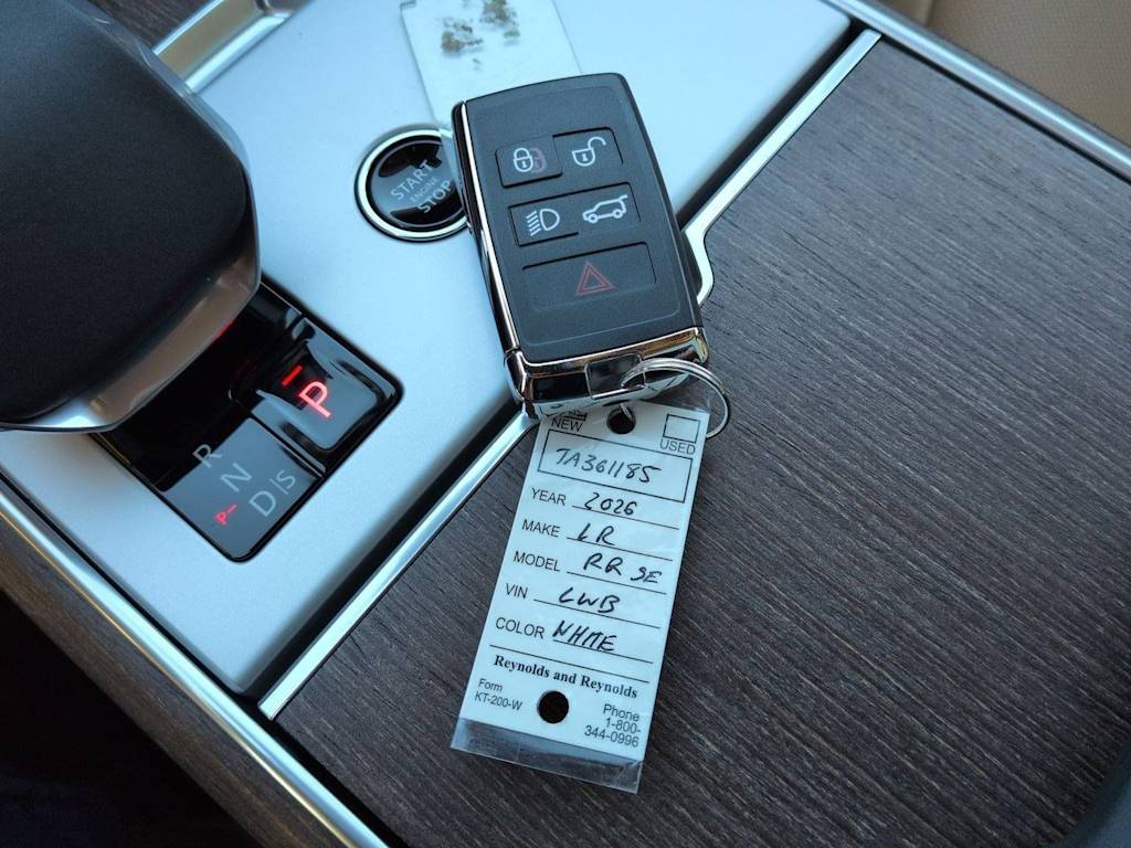 Thumbnail: 2026 Land Rover Range Rover - 39