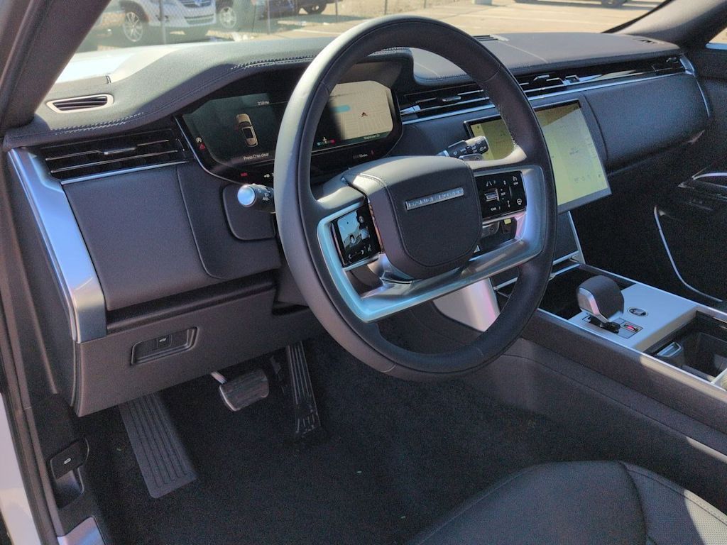 Thumbnail: 2026 Land Rover Range Rover - 2