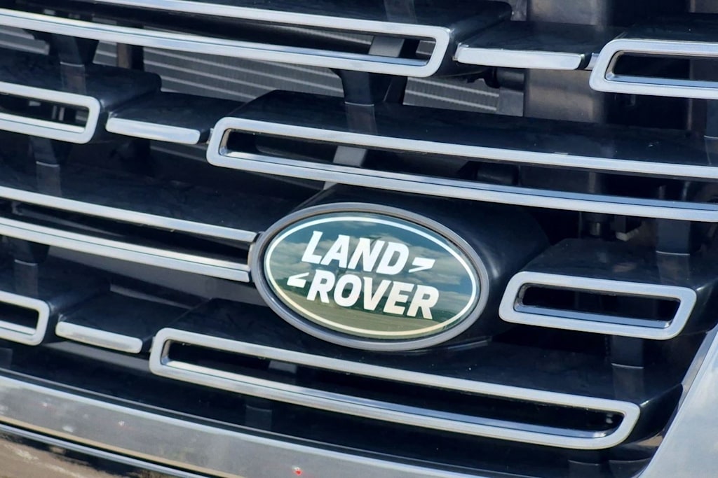 Thumbnail: 2026 Land Rover Range Rover - 23