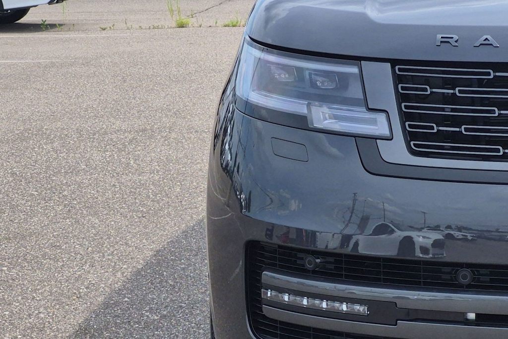 Thumbnail: 2026 Land Rover Range Rover - 22