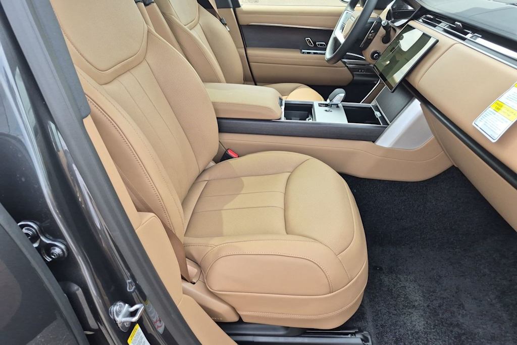 Thumbnail: 2026 Land Rover Range Rover - 27