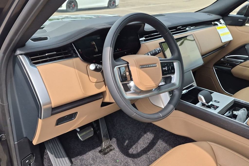 Thumbnail: 2026 Land Rover Range Rover - 2