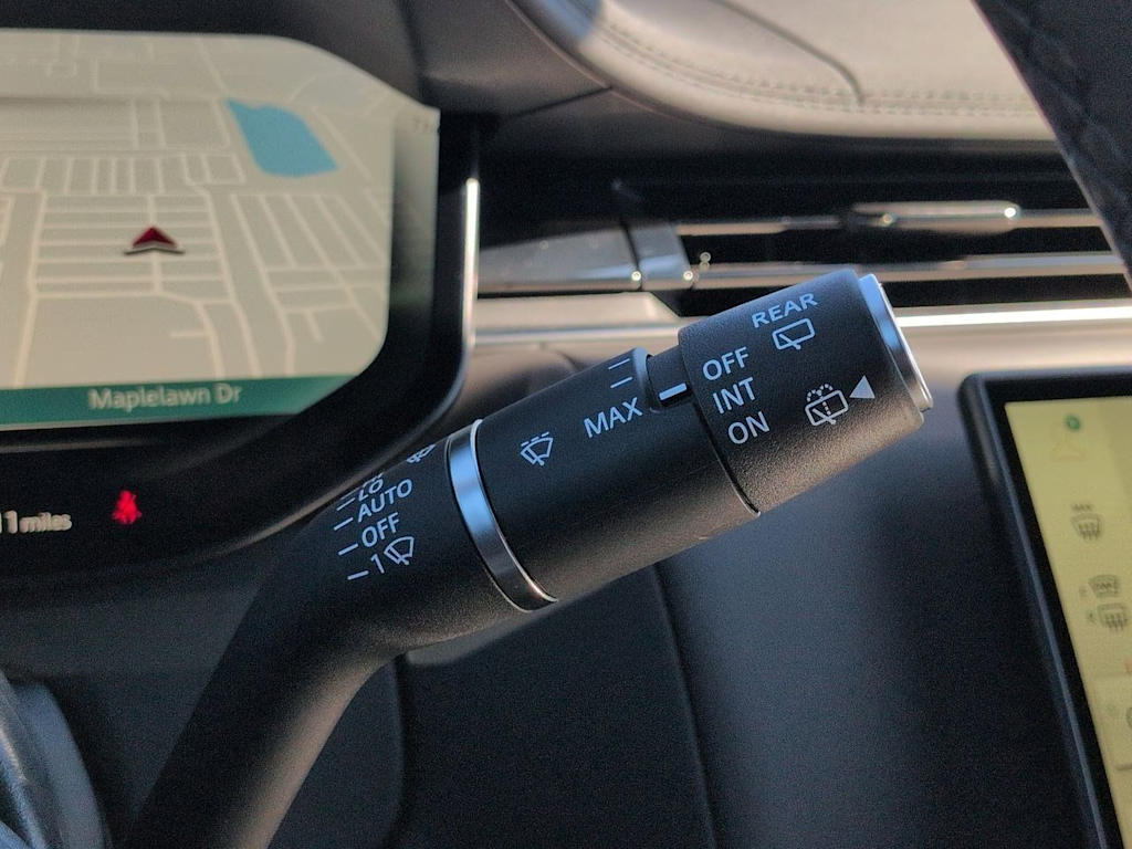 Thumbnail: 2026 Land Rover Range Rover - 33