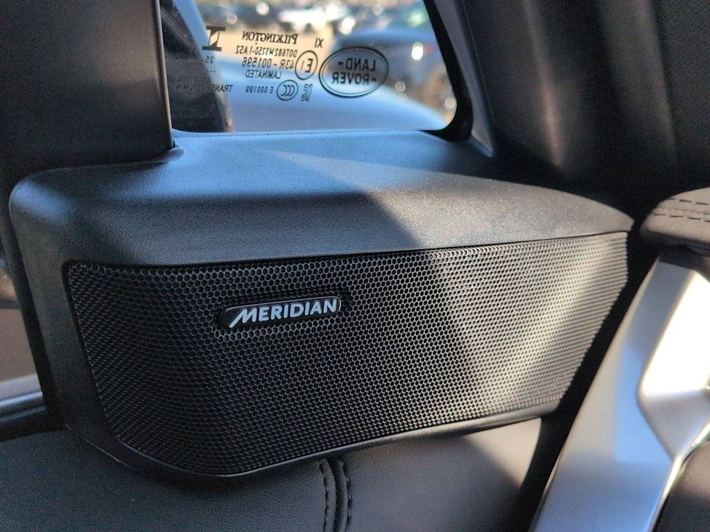 Thumbnail: 2026 Land Rover Range Rover - 36