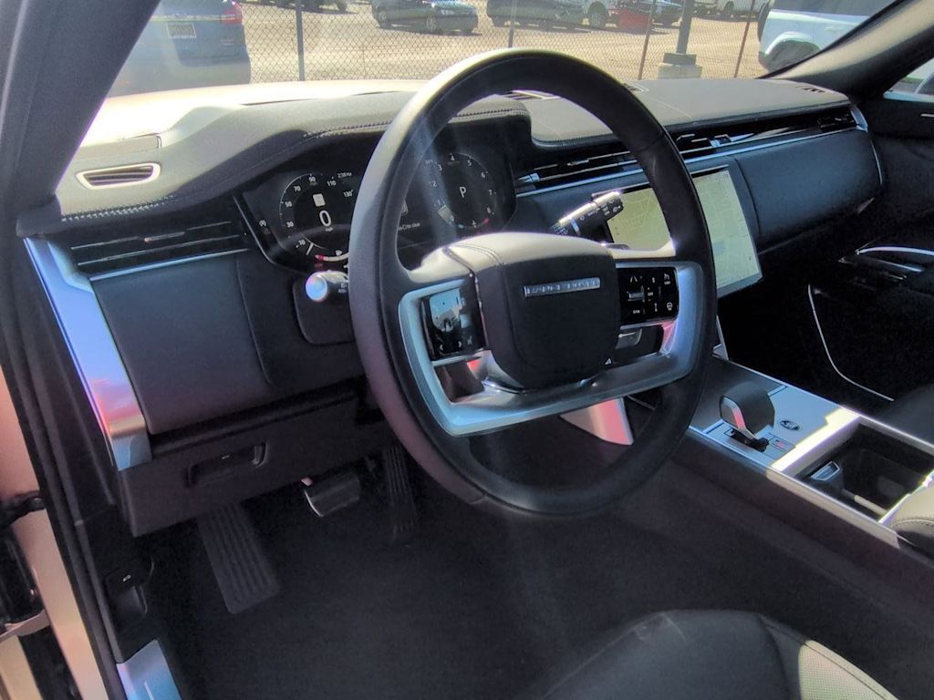 Thumbnail: 2026 Land Rover Range Rover - 2