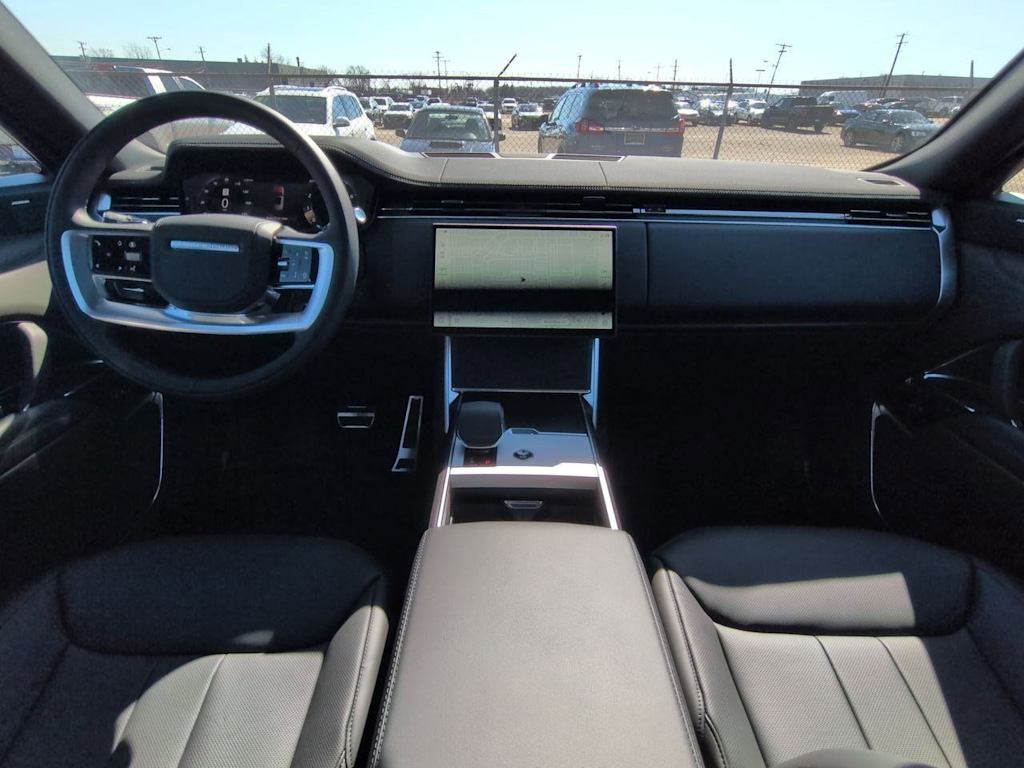 Thumbnail: 2026 Land Rover Range Rover - 9