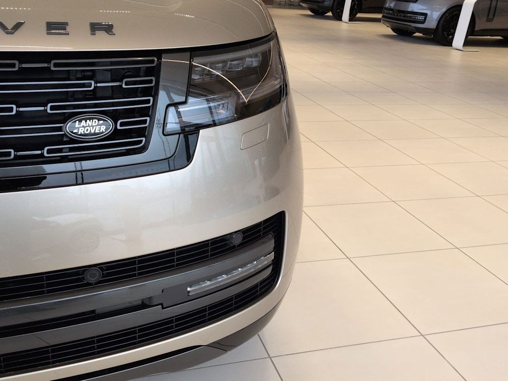 Thumbnail: 2026 Land Rover Range Rover - 19
