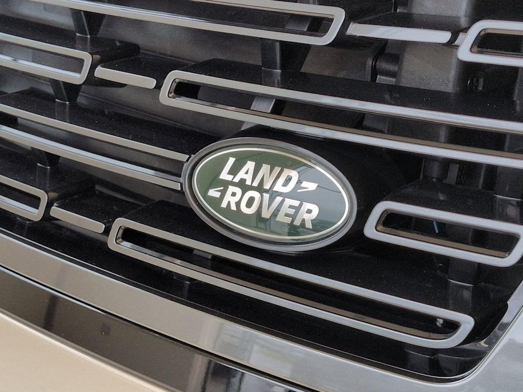 Thumbnail: 2026 Land Rover Range Rover - 7