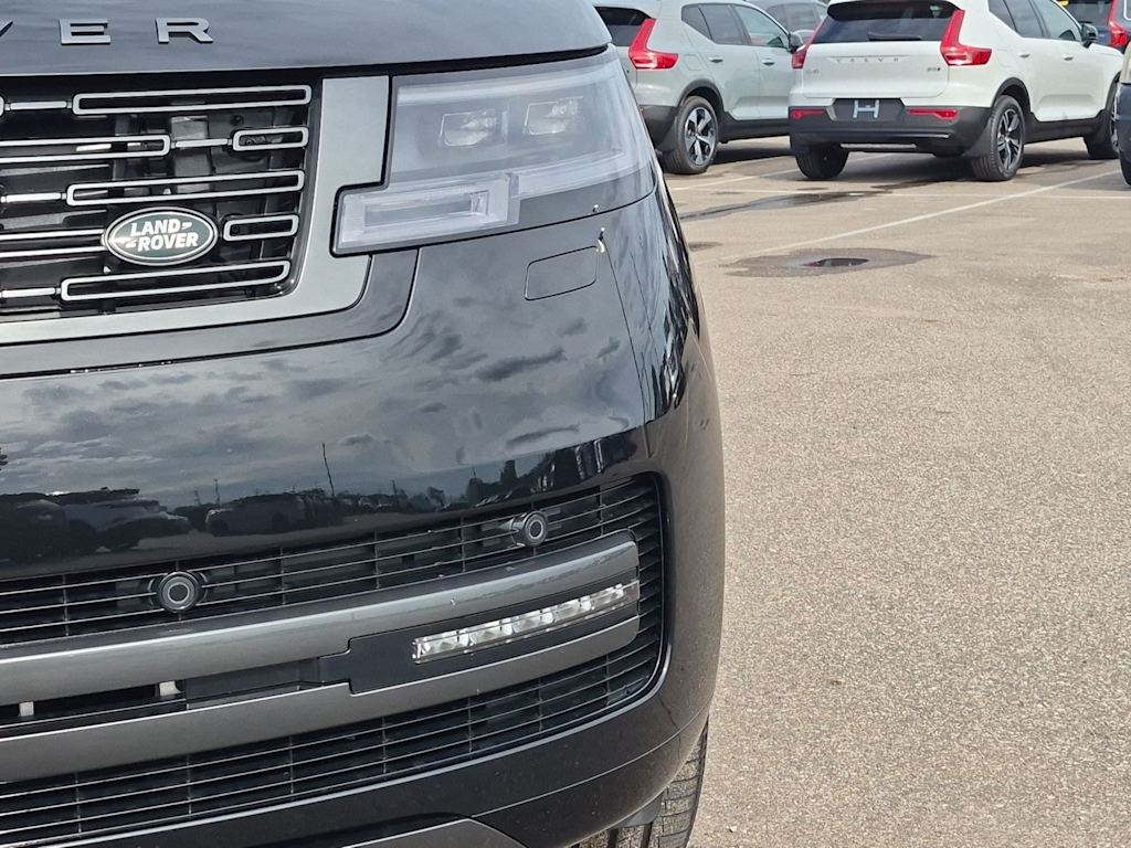 Thumbnail: 2027 Land Rover Range Rover - 23