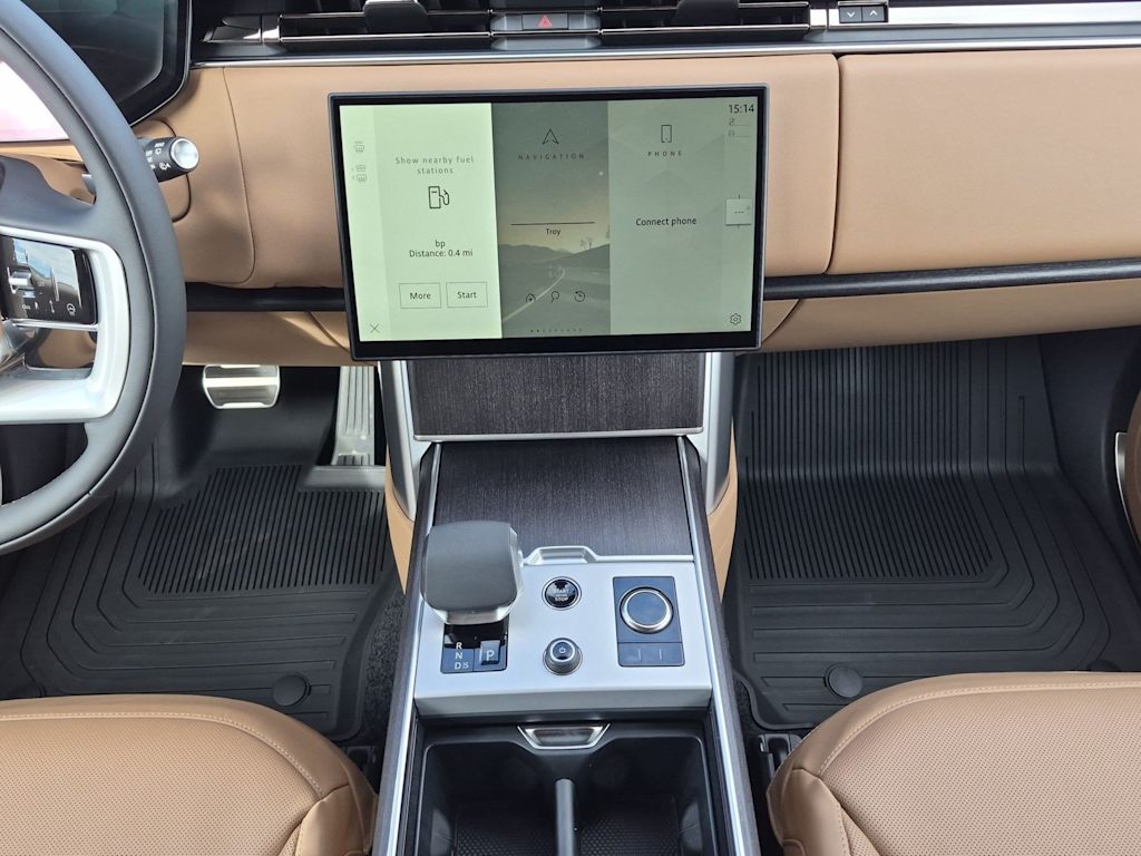 Thumbnail: 2027 Land Rover Range Rover - 14