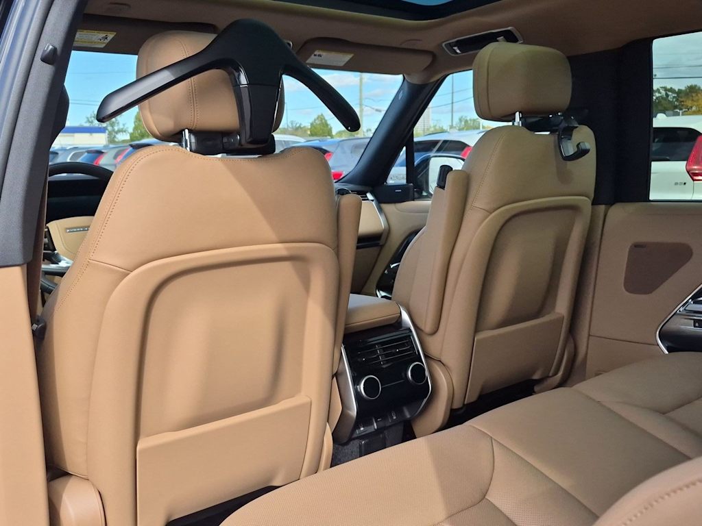 Thumbnail: 2027 Land Rover Range Rover - 13