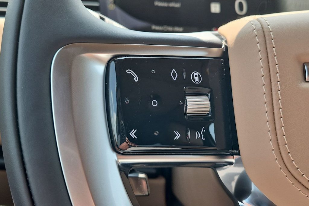 Thumbnail: 2026 Land Rover Range Rover - 28