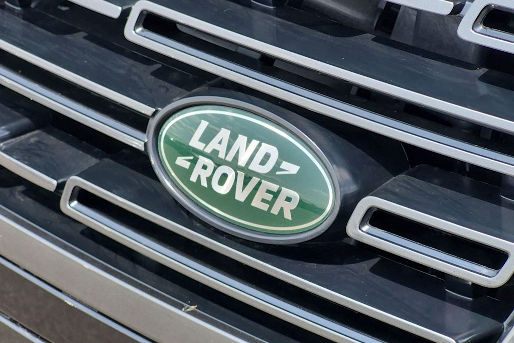 Thumbnail: 2026 Land Rover Range Rover - 21
