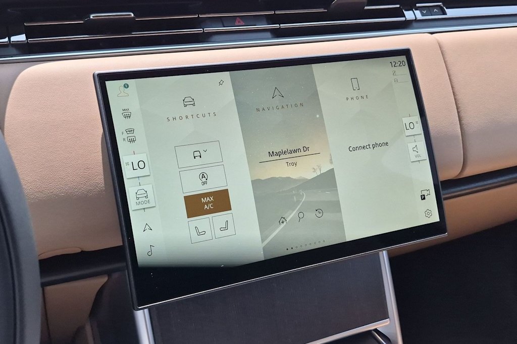 Thumbnail: 2026 Land Rover Range Rover - 31