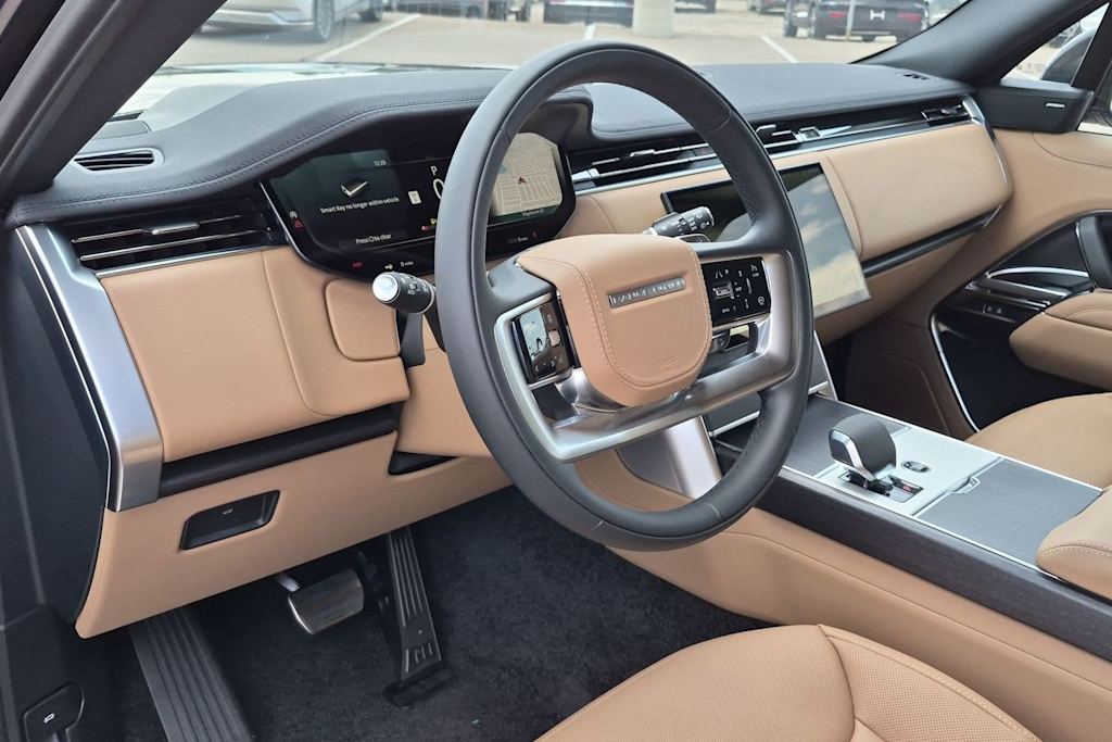 Thumbnail: 2026 Land Rover Range Rover - 2